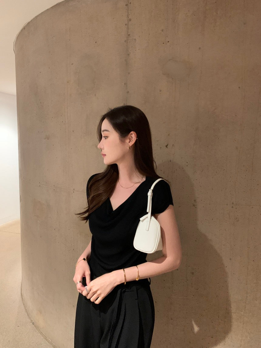 蕩領正肩針織top