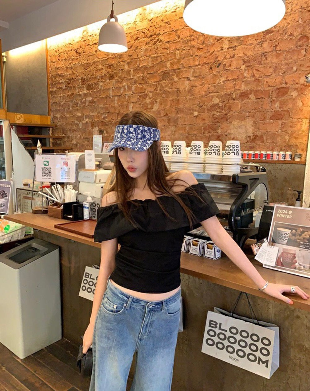 フリルオフショルダースリムトップス