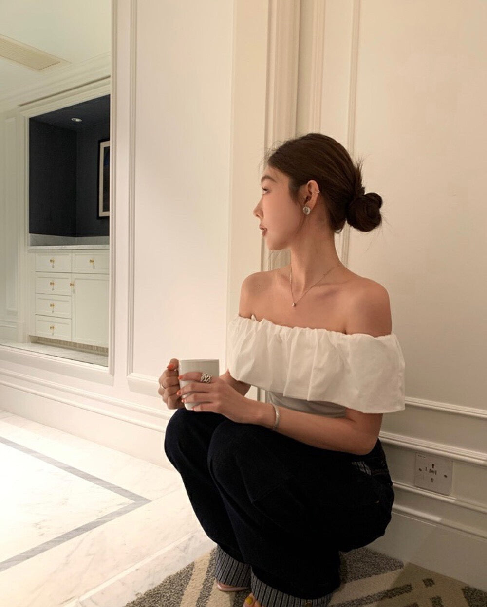 フリルオフショルダースリムトップス