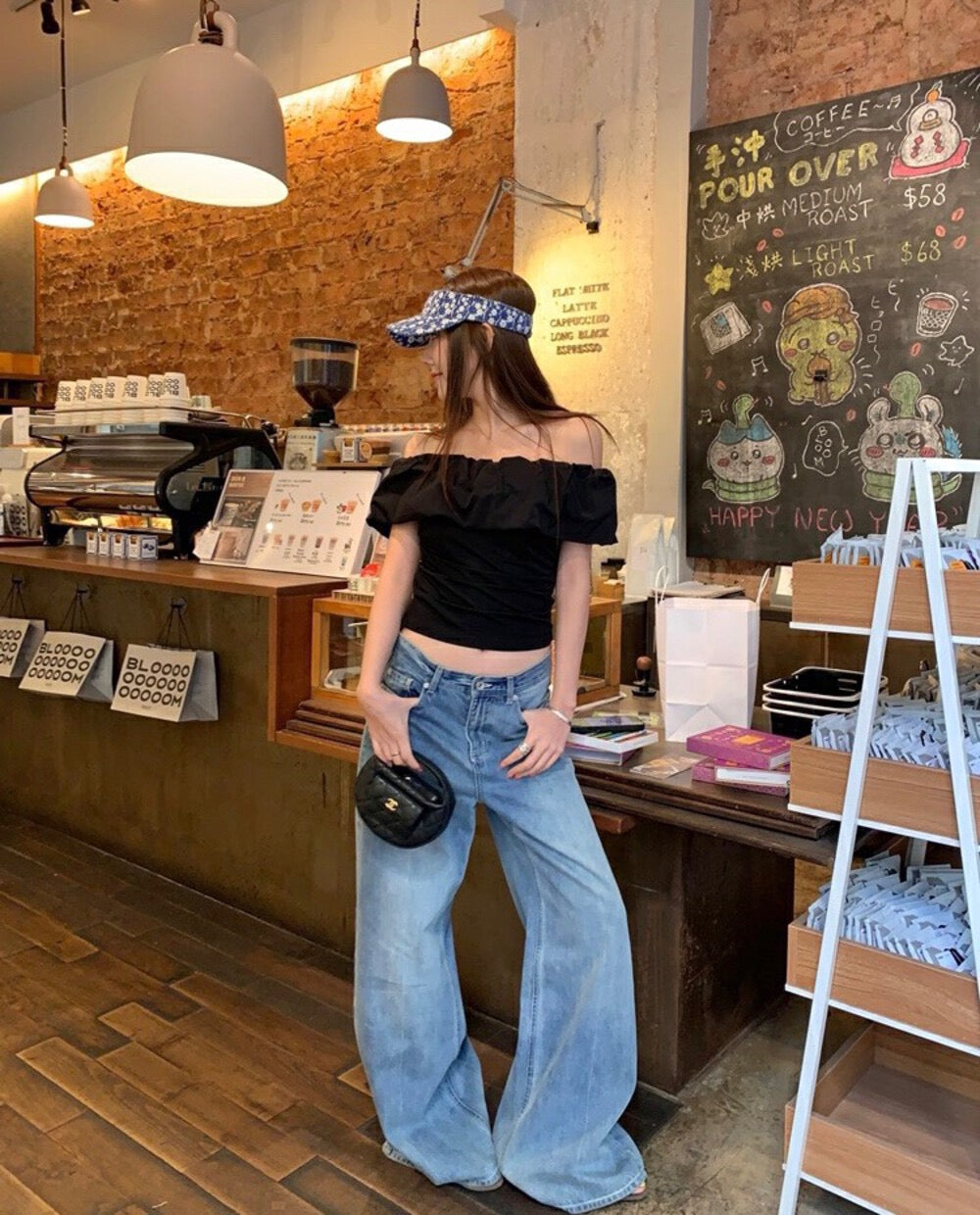 フリルオフショルダースリムトップス