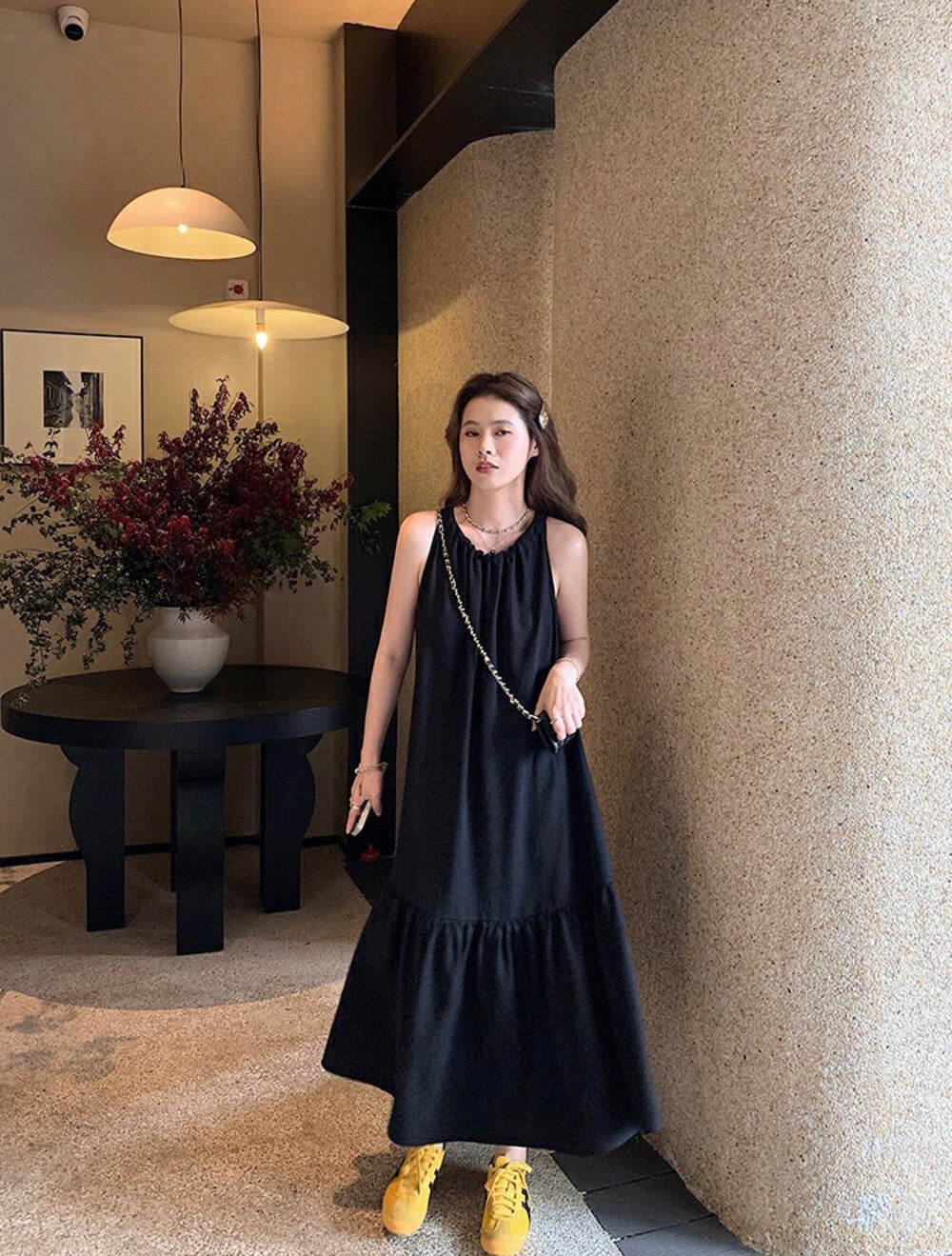 溫柔褶皺掛脖連身裙