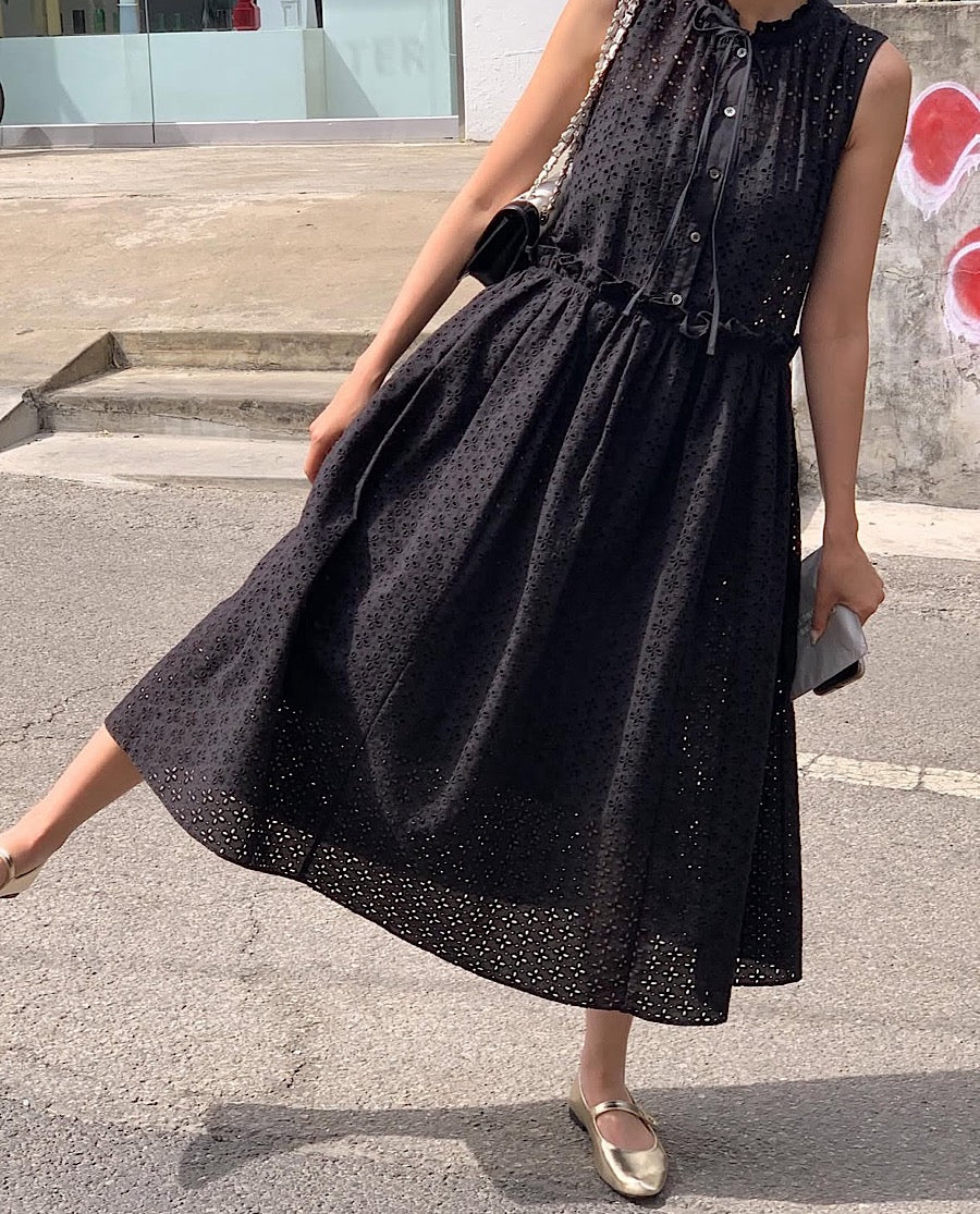 鏤空系帶無袖連身裙