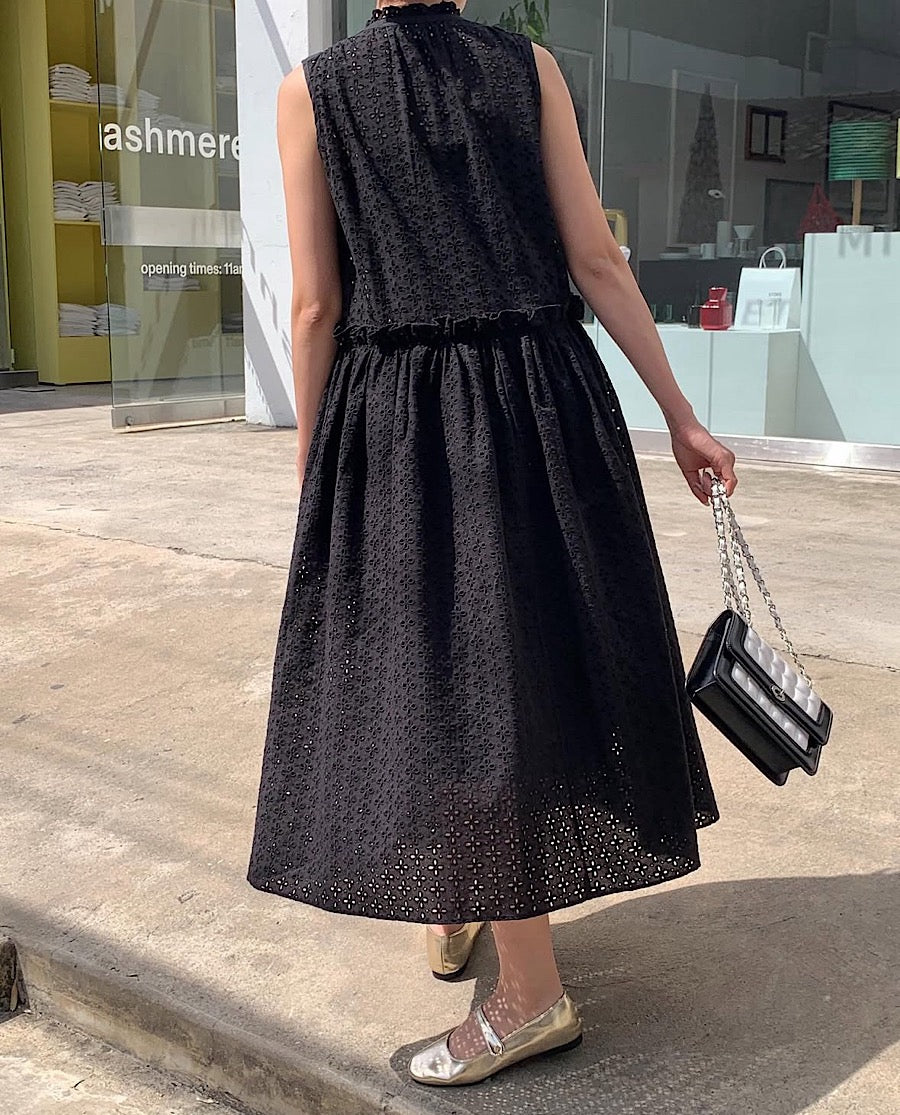 鏤空系帶無袖連身裙