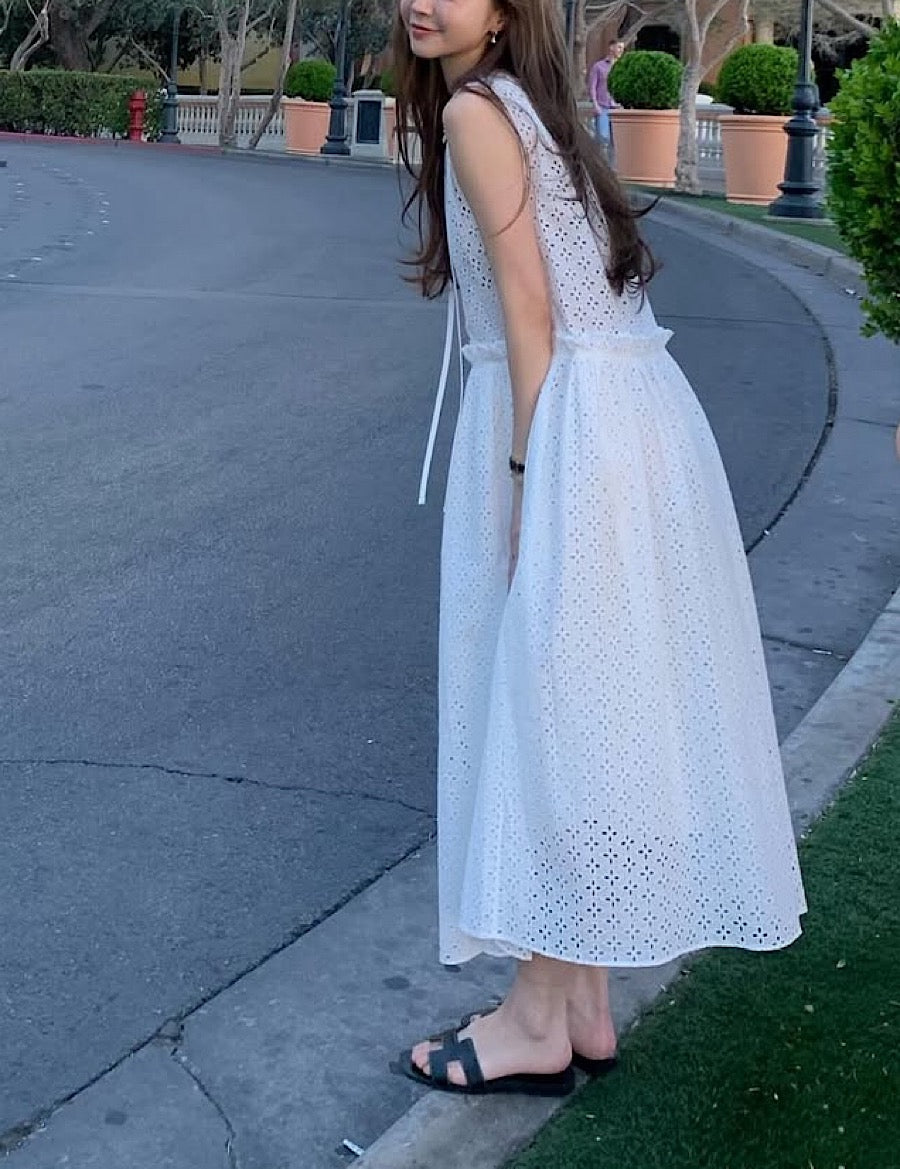 鏤空系帶無袖連身裙