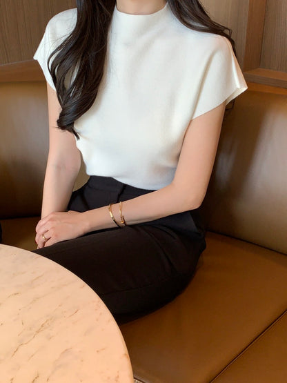 Minimalist Slim-Fit Knitted Top with Stand Collar