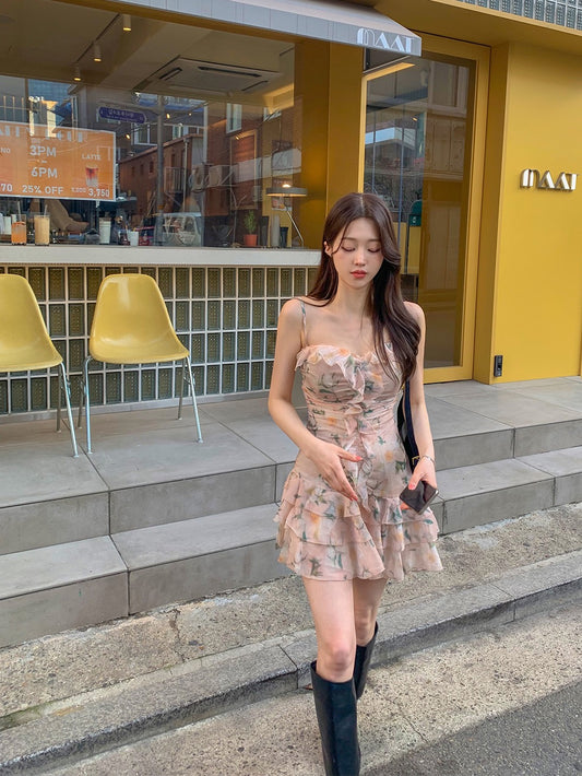 法式荷葉邊碎花吊帶裙