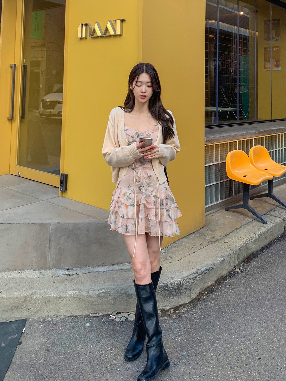 フランス風フリル付き花柄キャミソールドレス