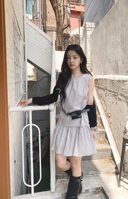 甜美無袖連身裙