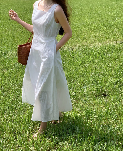 簡約收腰無袖立體感連身裙