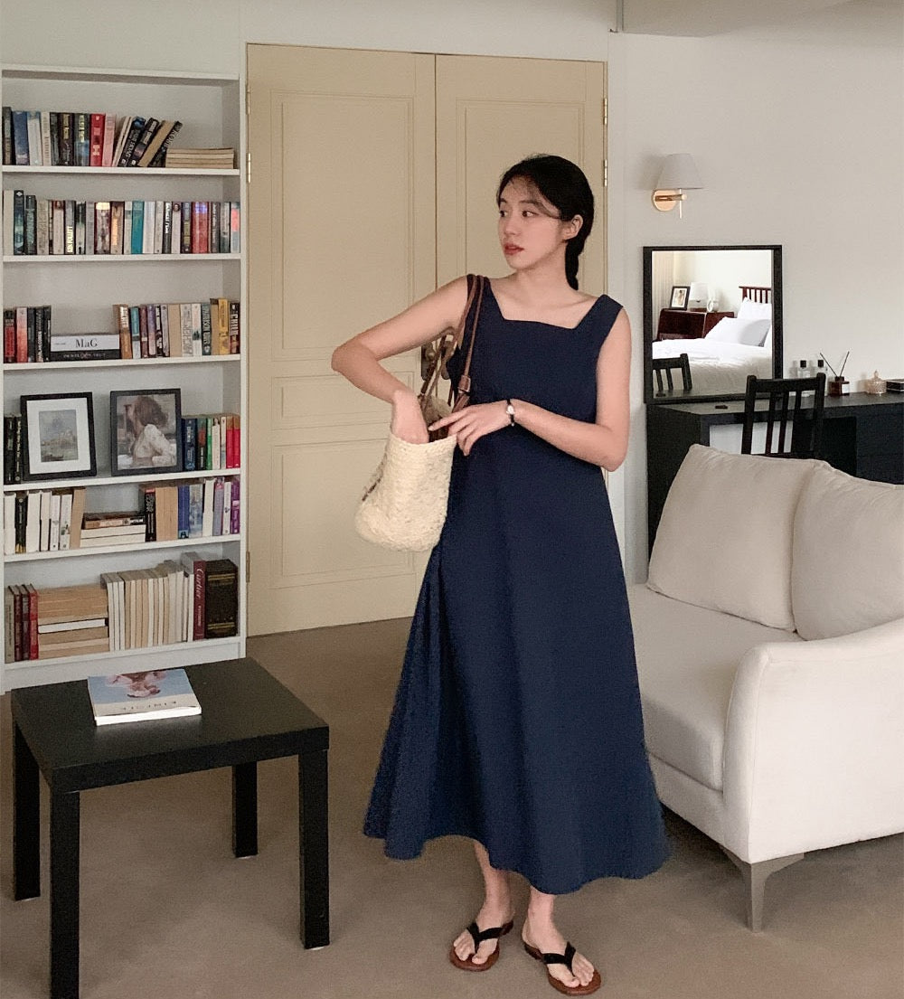 簡約收腰無袖立體感連身裙