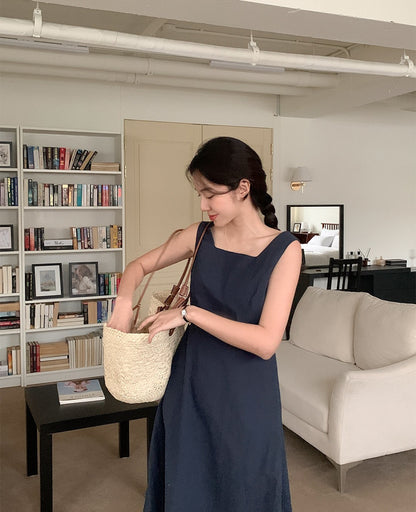 簡約收腰無袖立體感連身裙