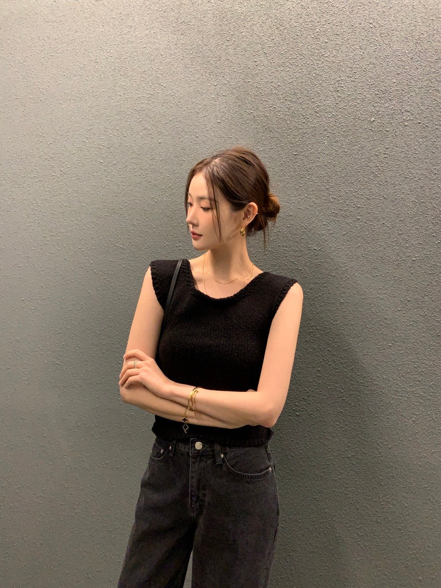 Backless Tie-Knit Top