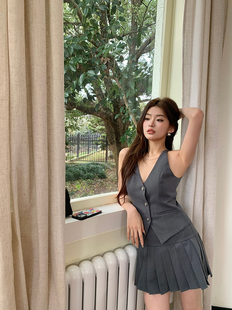 Vintage Preppy Style Vest + Pleated Skirt Set