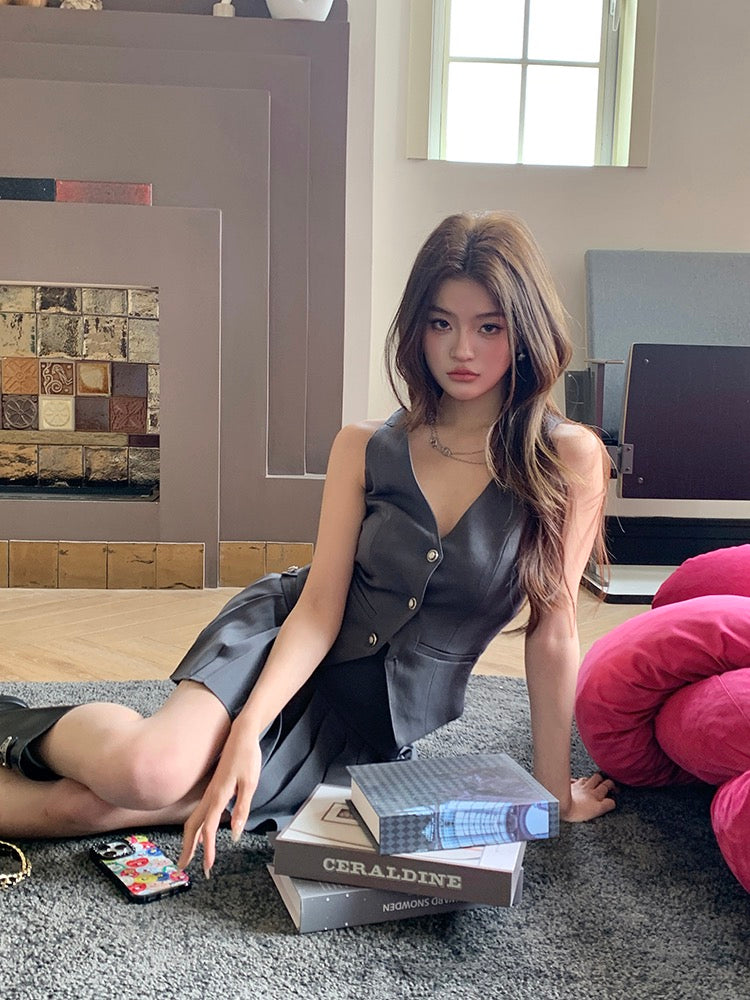 Vintage Preppy Style Vest + Pleated Skirt Set