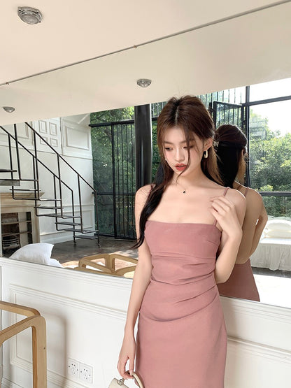 褶皺收腰吊帶裙