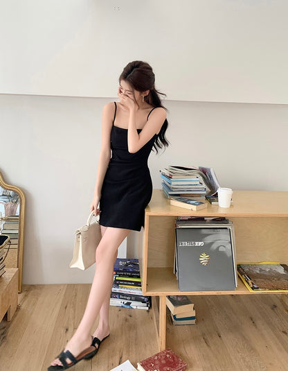 褶皺收腰吊帶裙