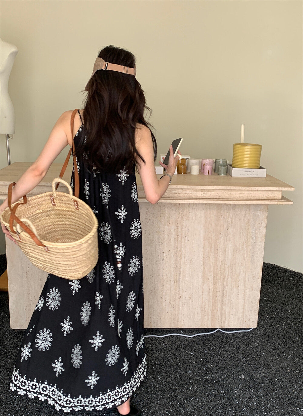 慵懶氣質掛脖連身裙