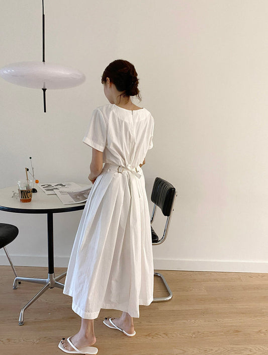 圓領壓褶收腰連身裙