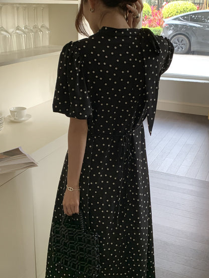 立領蝴蝶結肩帶波點連身裙