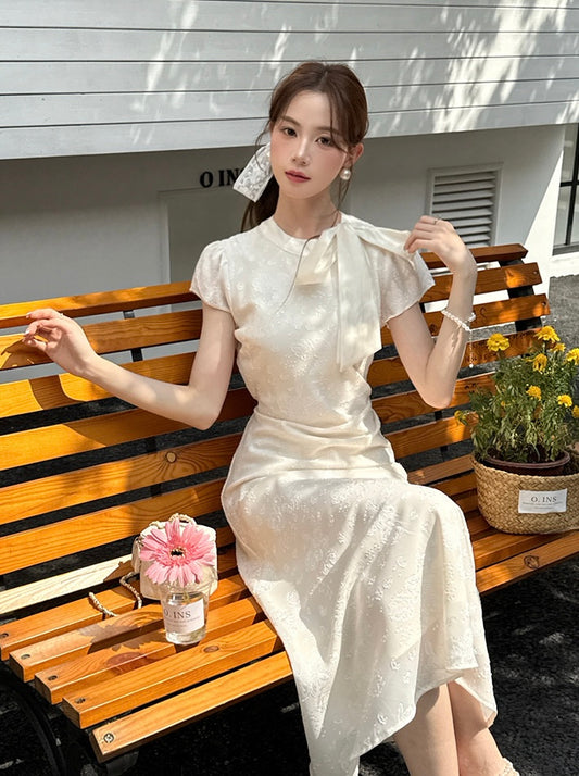 系帶蝴蝶結刺繡提花連身裙