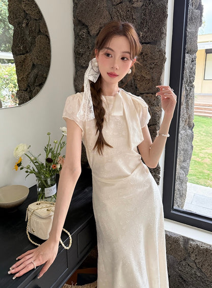 系帶蝴蝶結刺繡提花連身裙