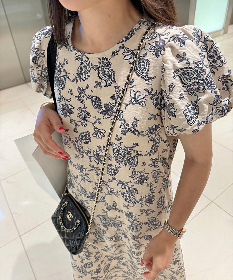 優雅印花A字泡泡袖連身裙