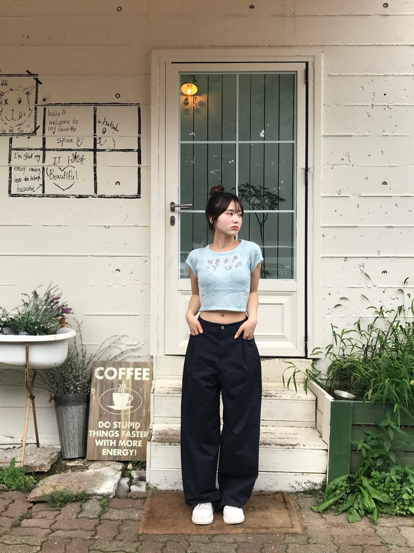 鉤花刺繡針織top