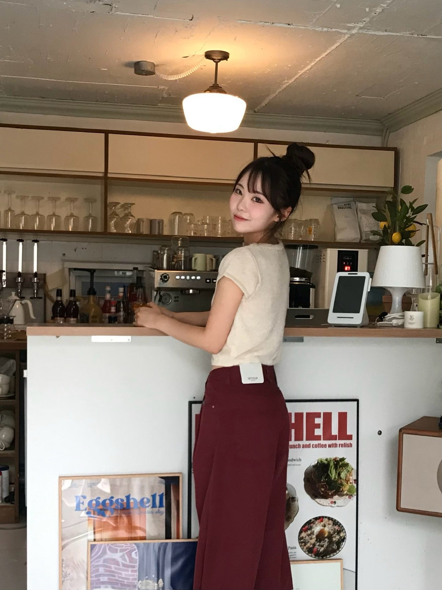 鉤花刺繡針織top