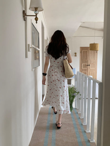 V領泡泡袖碎花連身裙