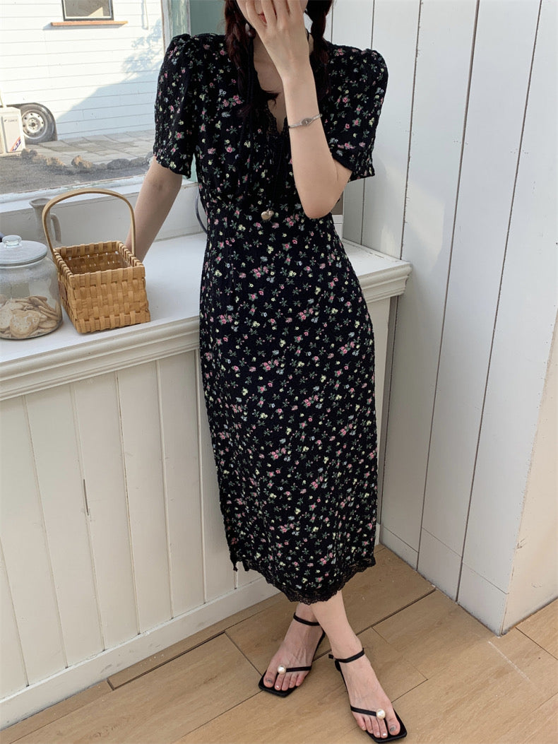 V領碎花收腰連身裙