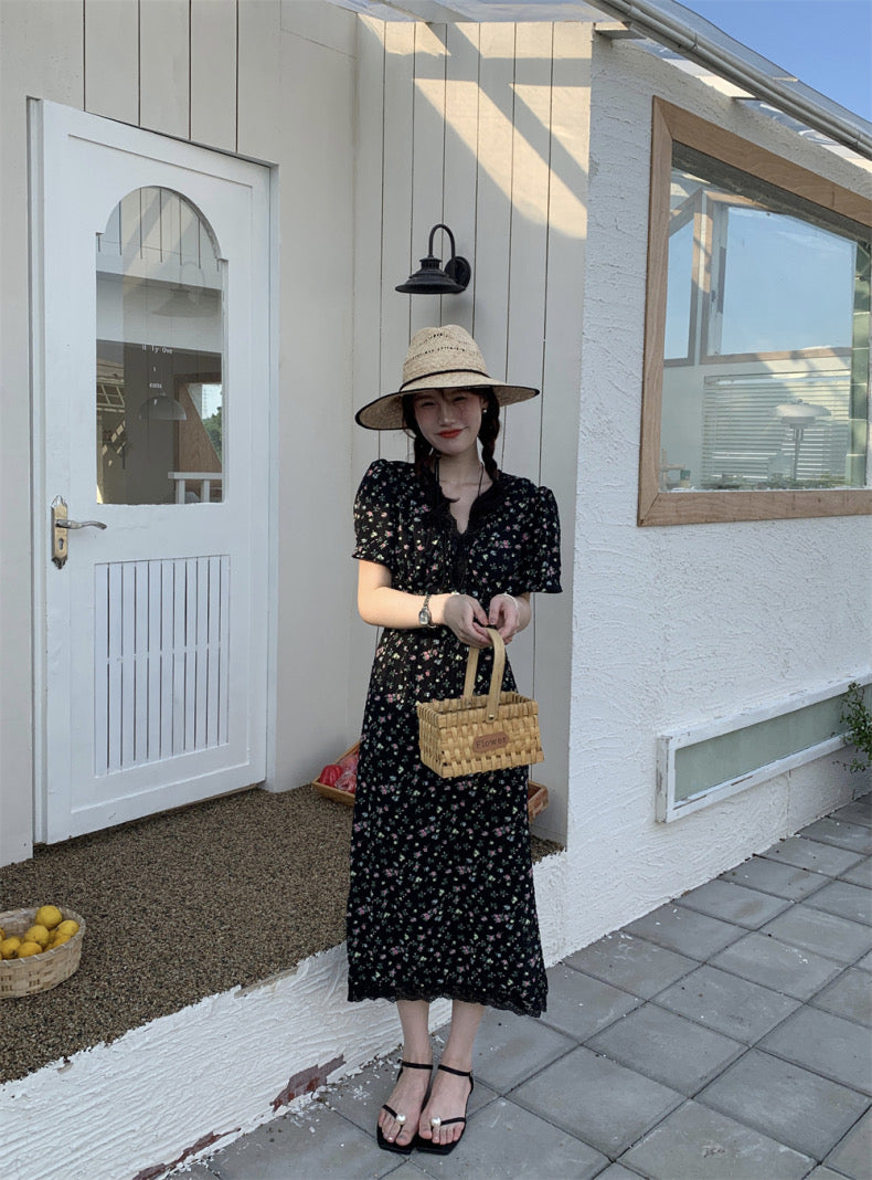 V領碎花收腰連身裙