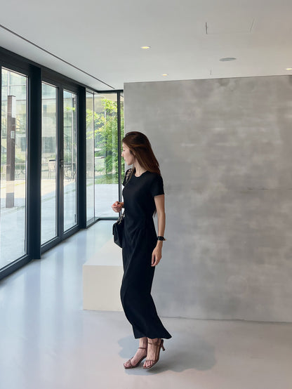 Round-neck side-tie waist-slit dress