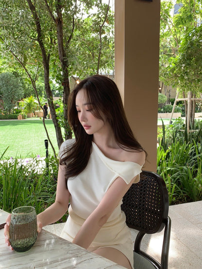 Asymmetrical Neckline Off-Shoulder Side Ruched Knit Top