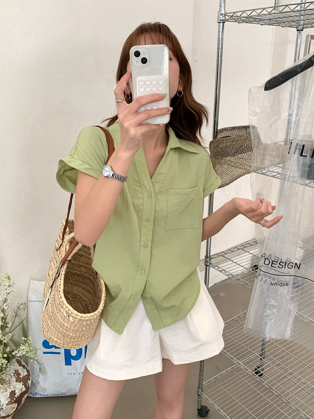 万能な質感のコットンリネンシャツ