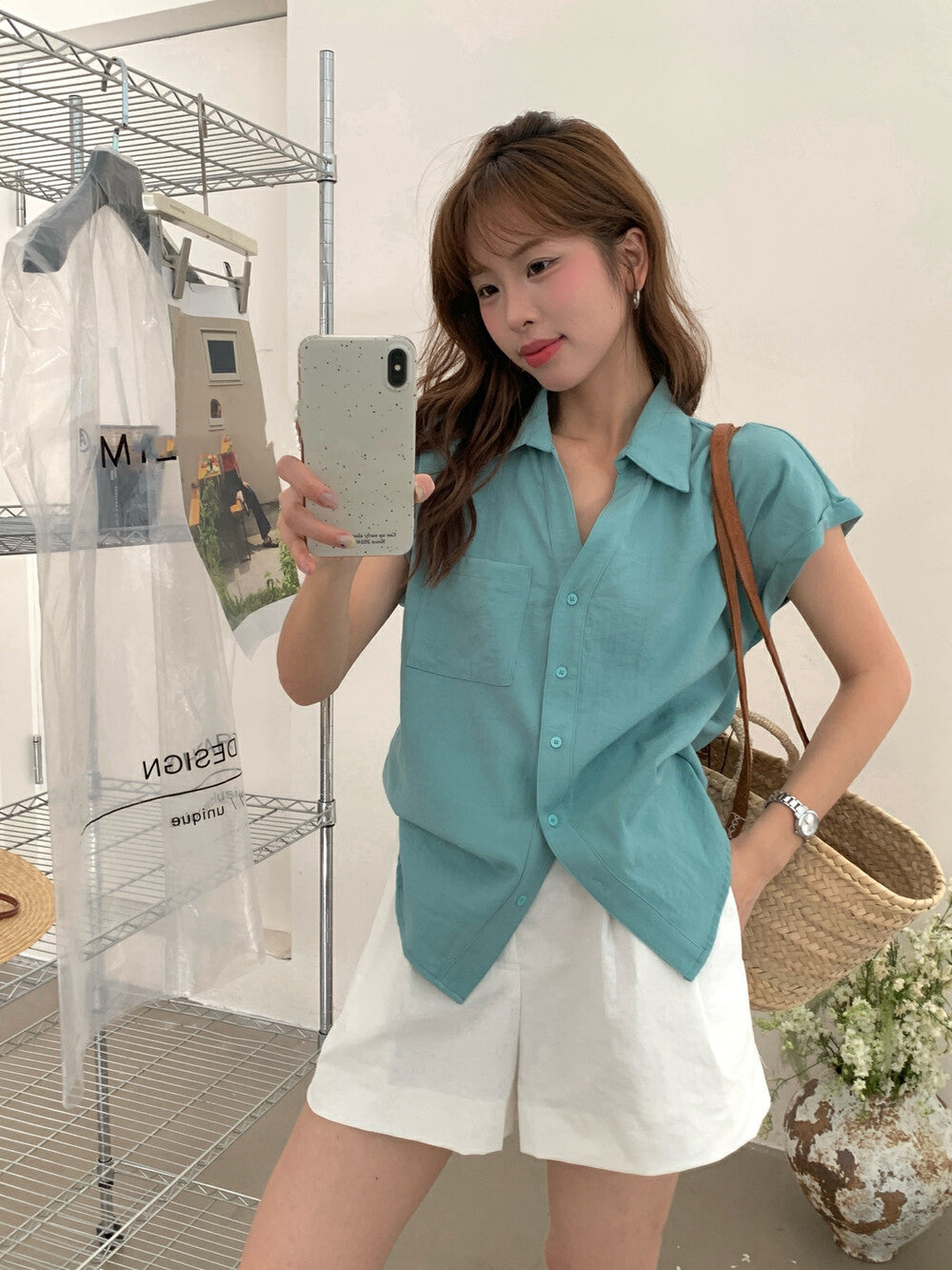 万能な質感のコットンリネンシャツ