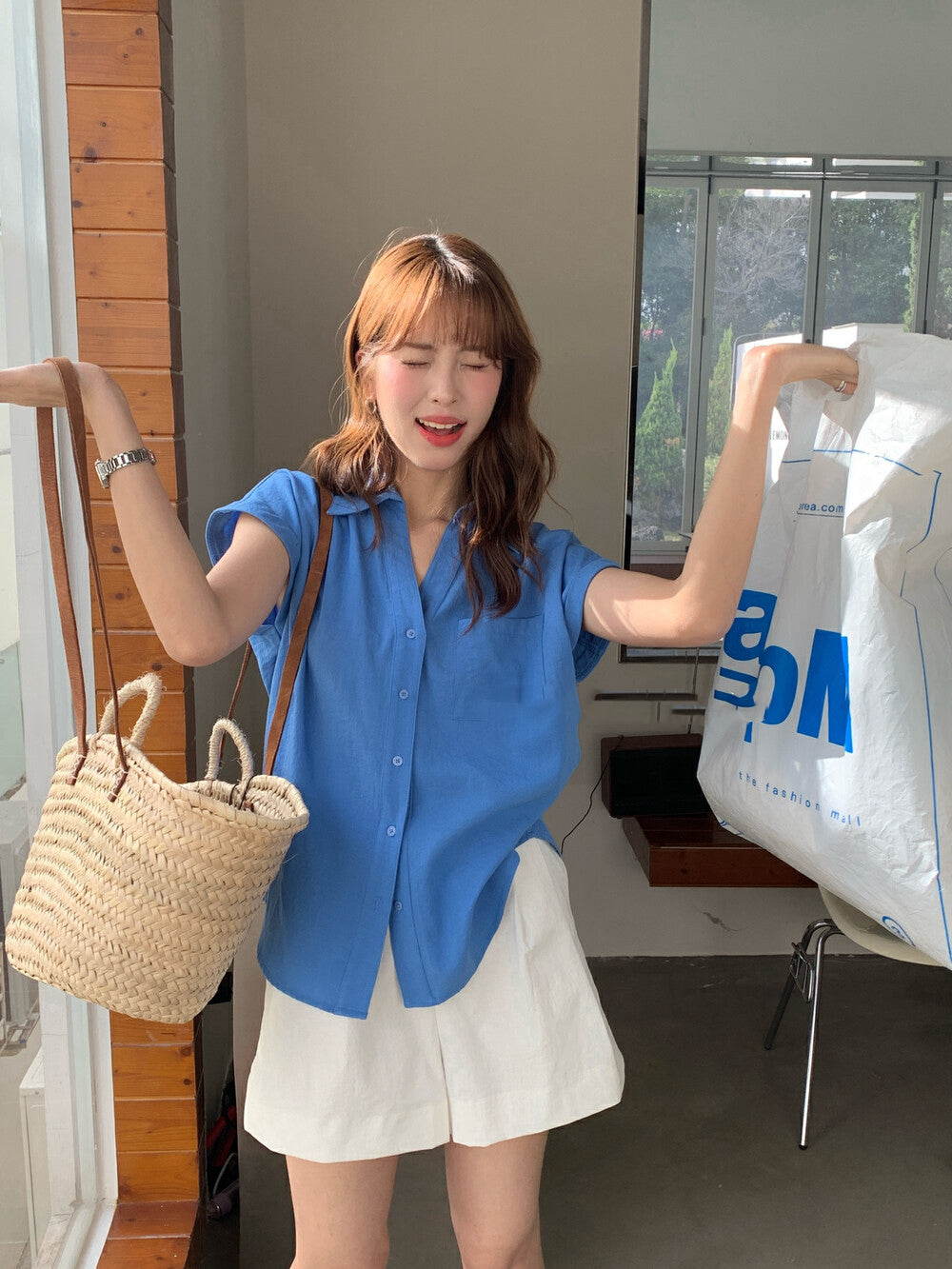 万能な質感のコットンリネンシャツ