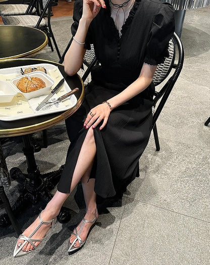 Vネックフリルスリットワンピース