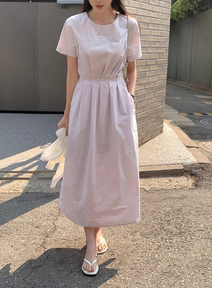 圓領收腰顯瘦連身裙