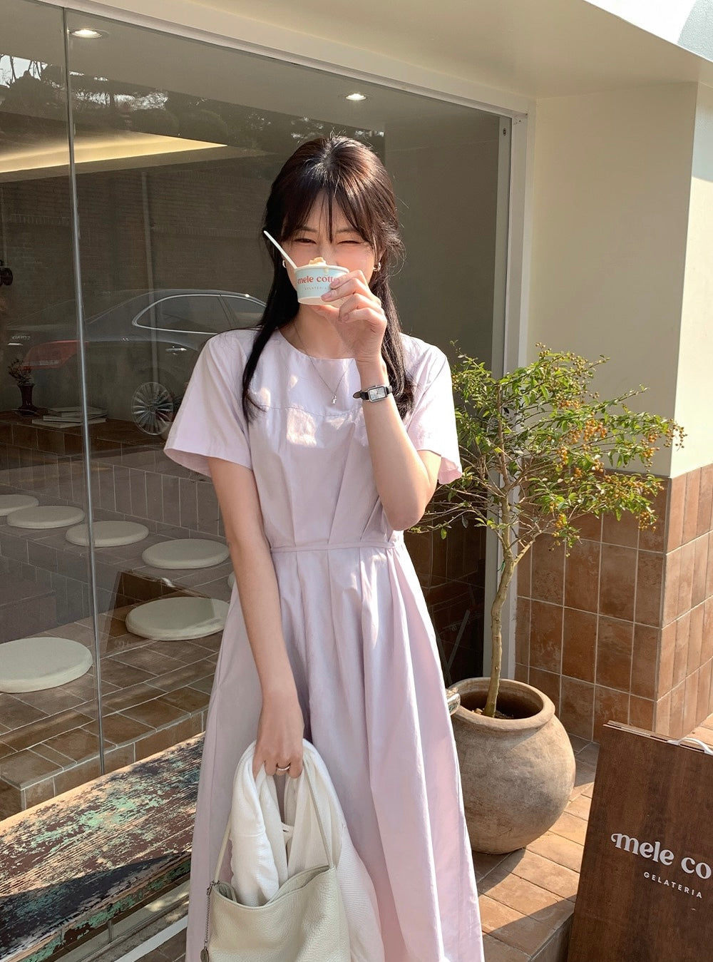 圓領收腰顯瘦連身裙