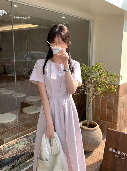 圓領收腰顯瘦連身裙