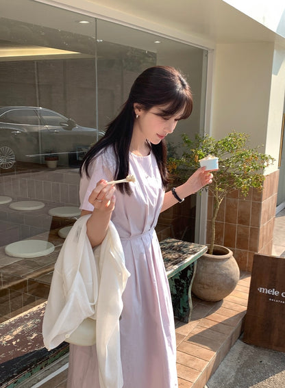 圓領收腰顯瘦連身裙