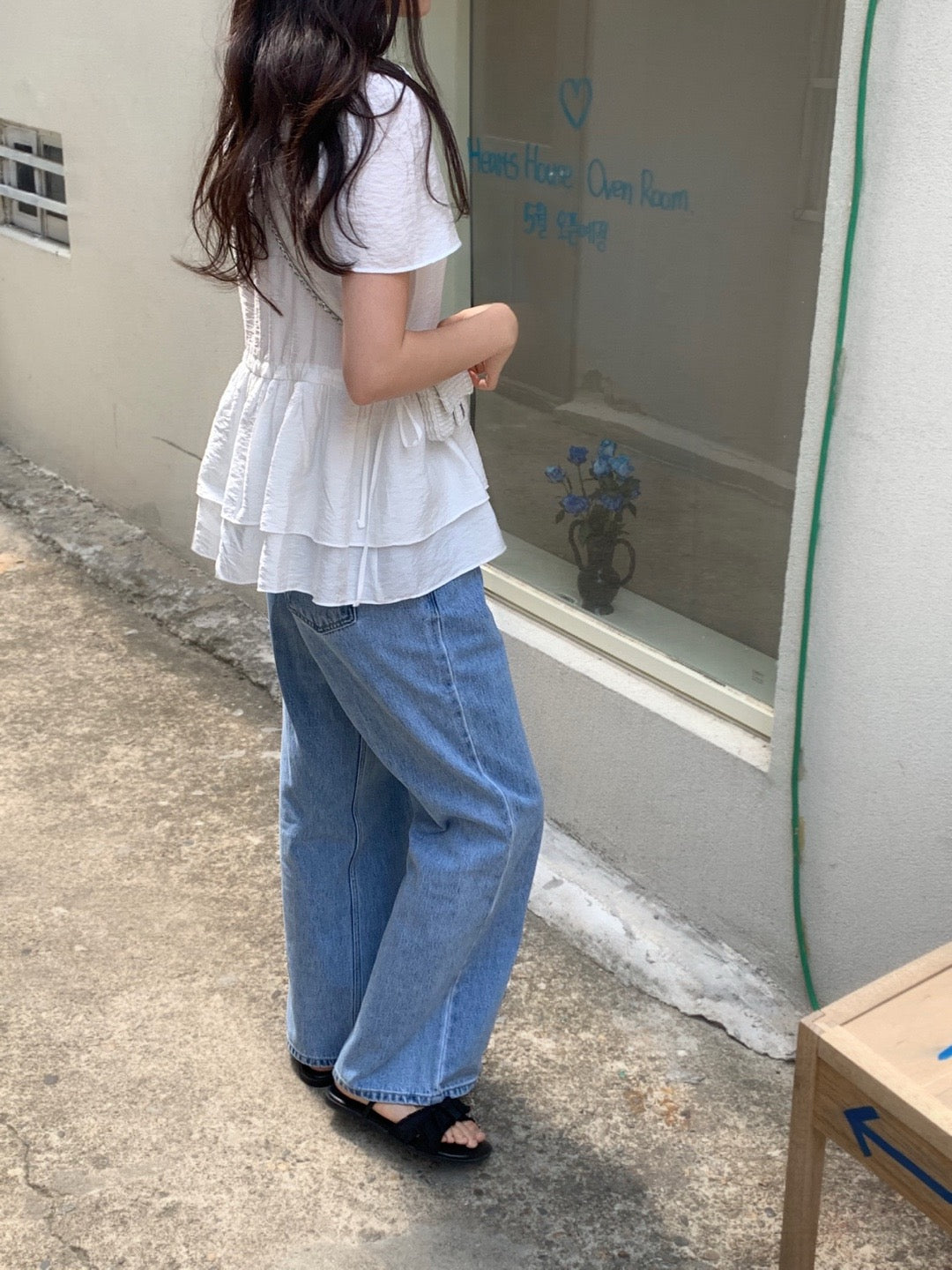 ダブルフリルドローストリングブラウス