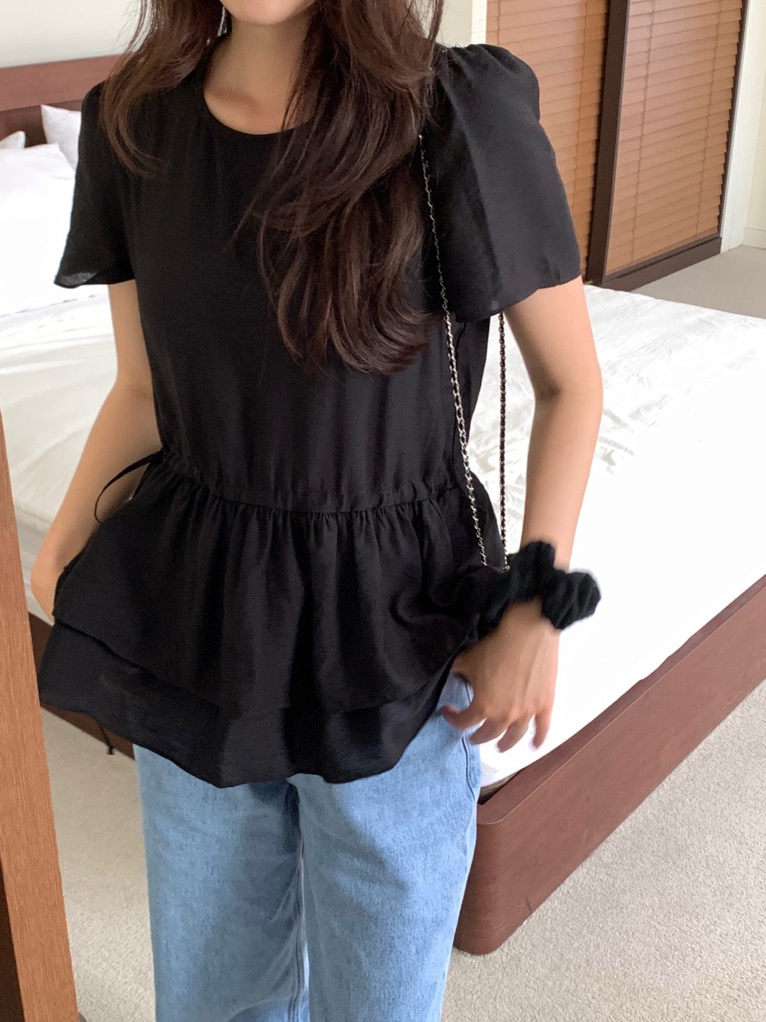 ダブルフリルドローストリングブラウス