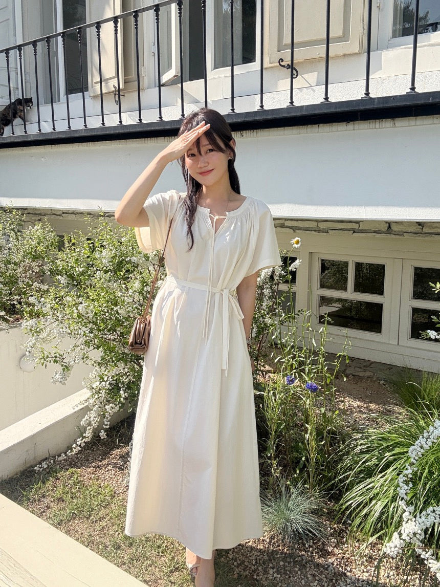 Minimalist Chic Crew Neck Dress