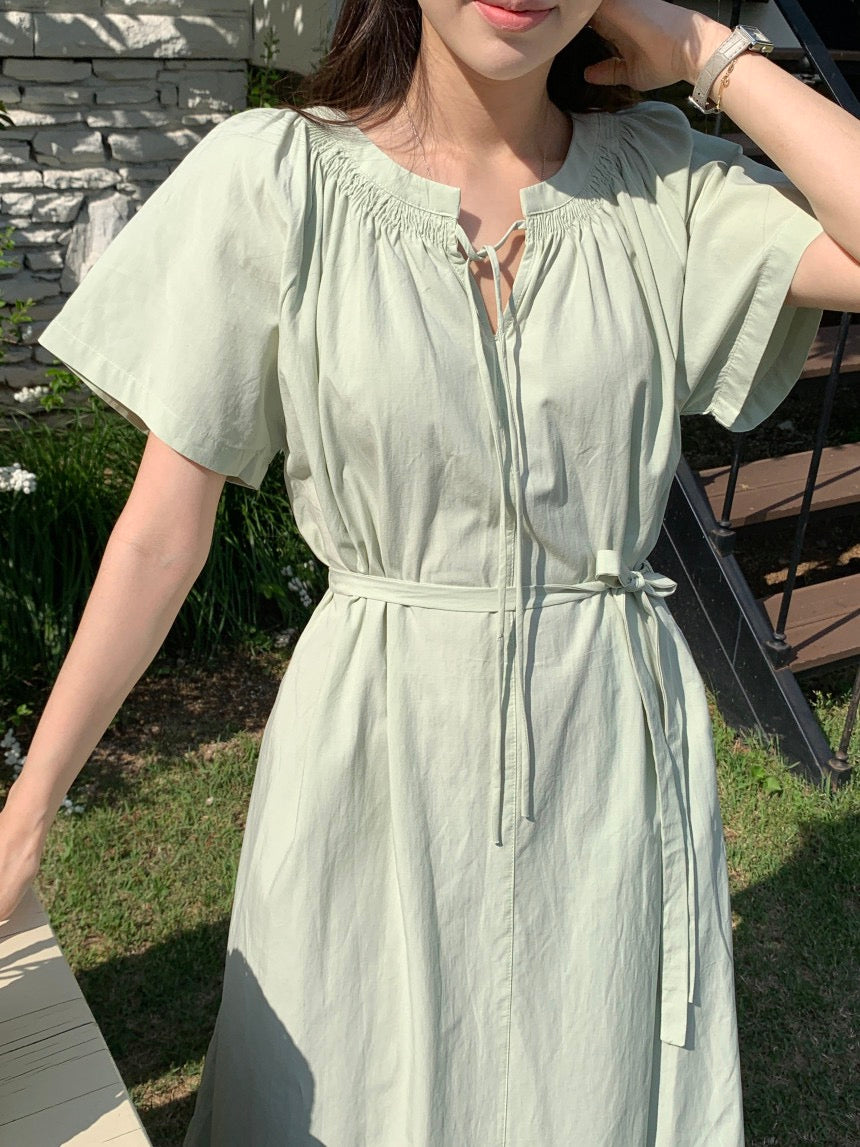 Minimalist Chic Crew Neck Dress