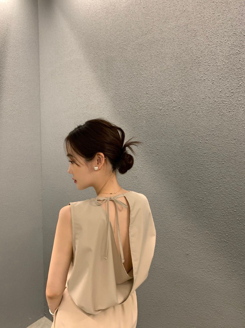 Backless Lace-Up Sleeveless Top