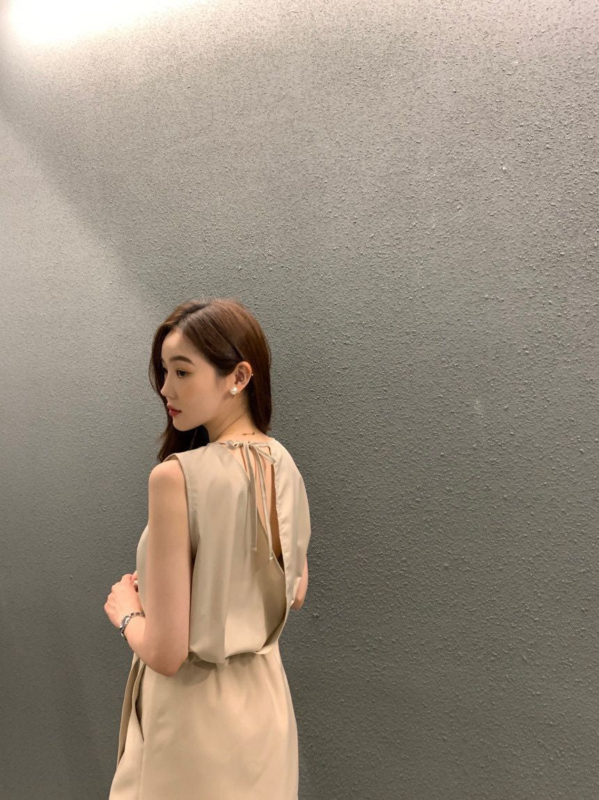 Backless Lace-Up Sleeveless Top