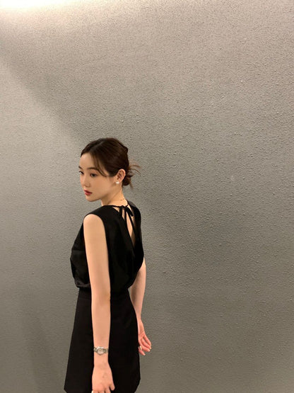 Backless Lace-Up Sleeveless Top