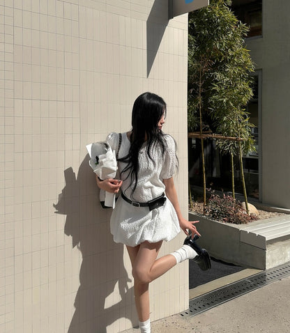 肌理感收腰顯瘦花苞連身裙