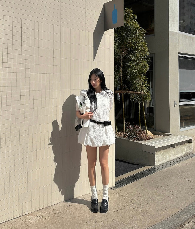 肌理感收腰顯瘦花苞連身裙